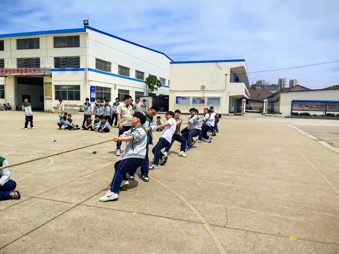 fcf9d29744d1a146c2b464348e0130d.jpg